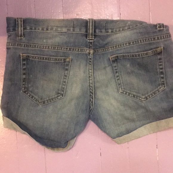 Jean shorts with pockets - Picture 3 of 3